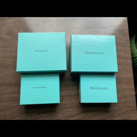 Tiffany jewelry boxes - Picture 2 of 7